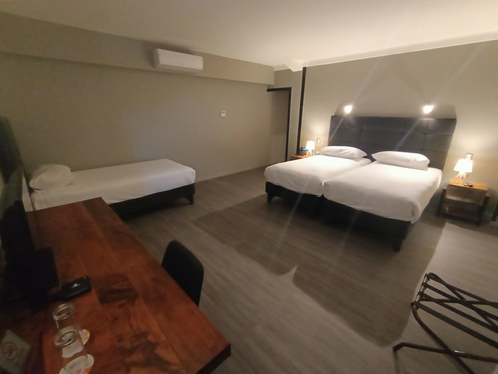 Standard Triple Room - Photo 2