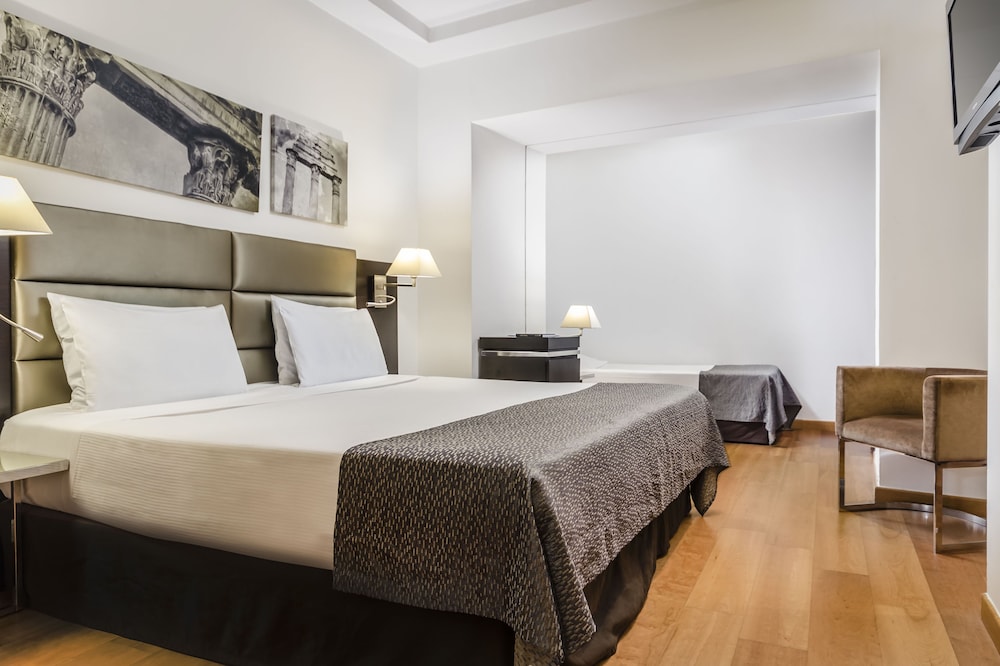 Standard Triple Room (1)