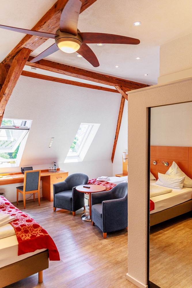 Quadruple Room - Photo 4