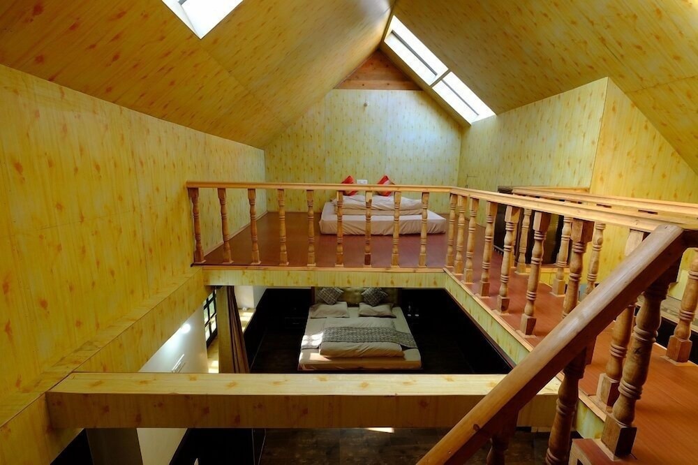 Duplex Hut photo 1