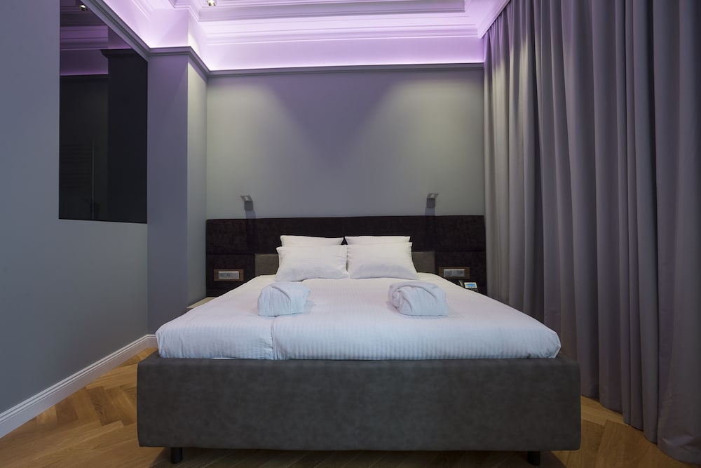 Executive Suite photo 2