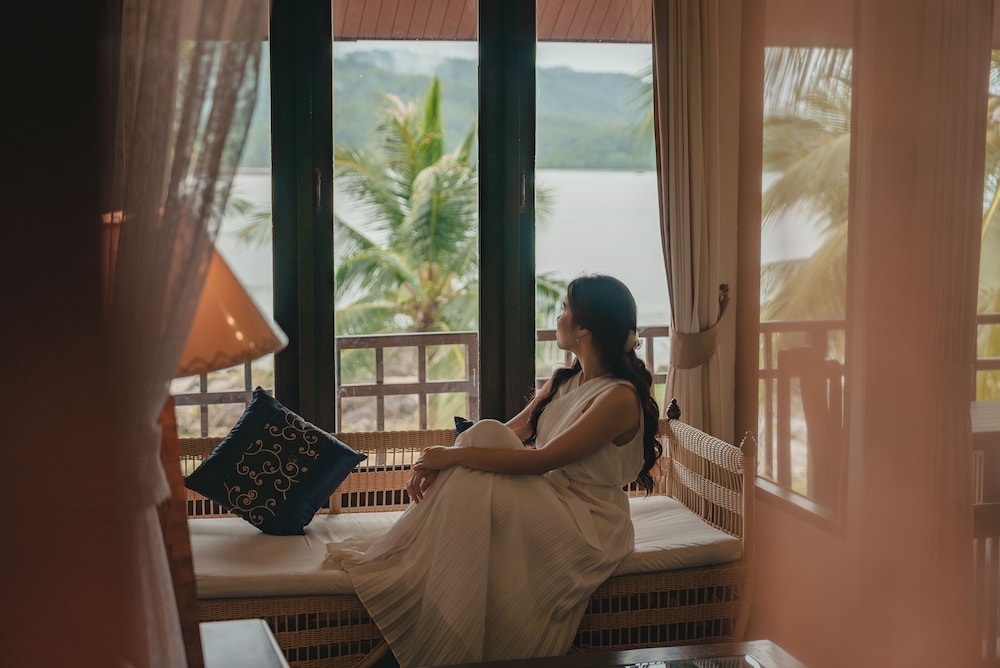 Beachfront Sea View Twin Room - Photo 16