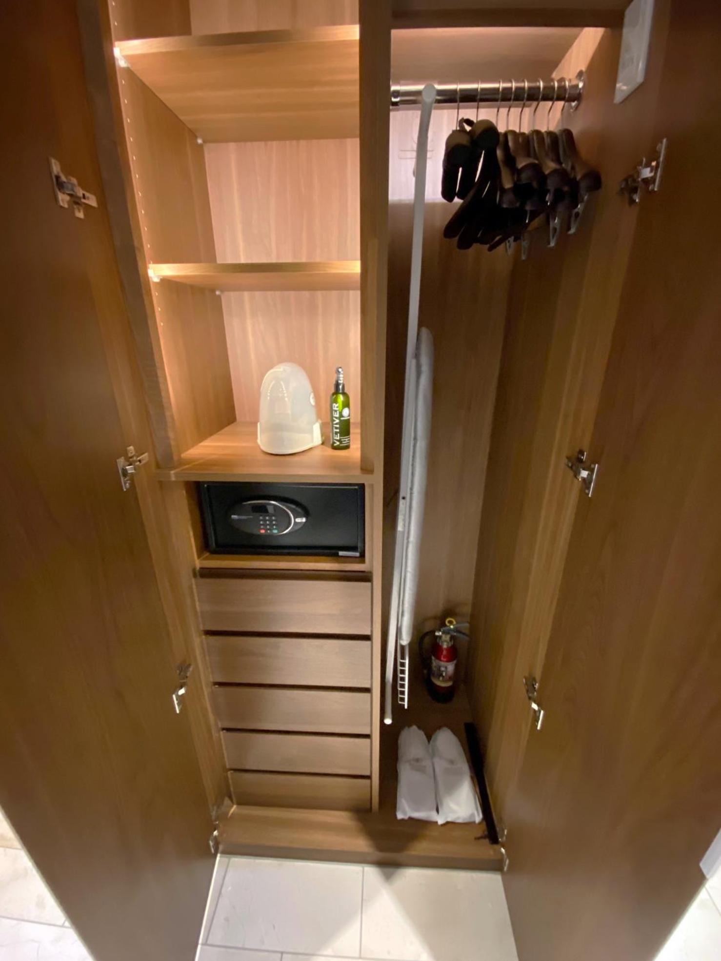 Deluxe Double Studio - Photo 6