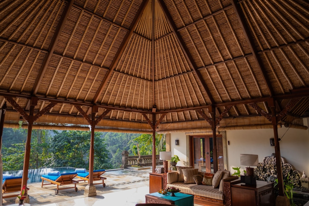 Maharani Two Bedroom Villa with Private Pool - Photo 10