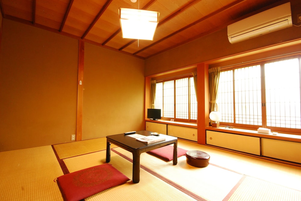 Japanese Style Standard Twin Room, 2 People, Non-Smoking photo 1