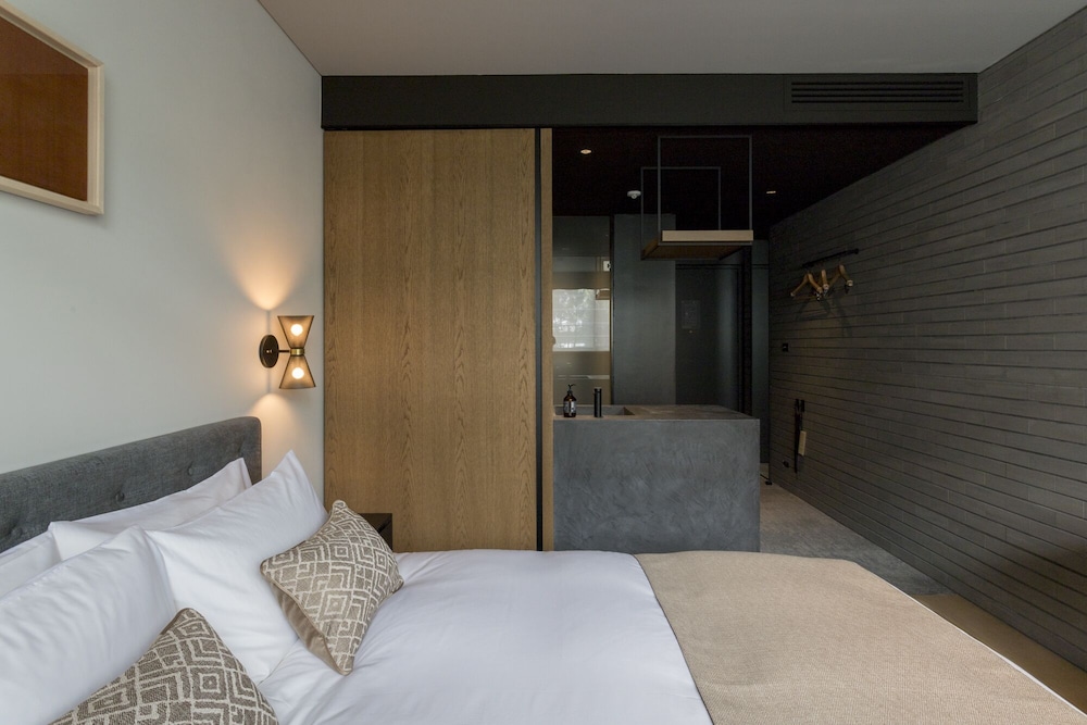 Standard Double Room - Photo 26