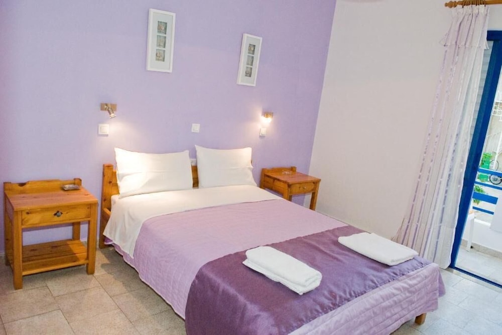 Double or Twin Room, Non Smoking photo 3