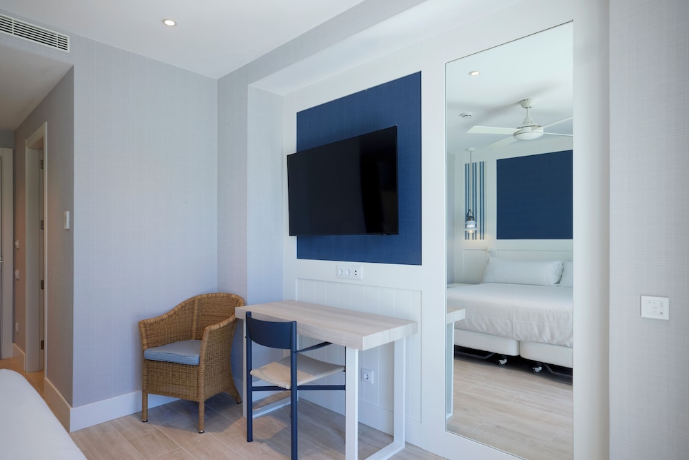 Premium Double Room - Photo 3
