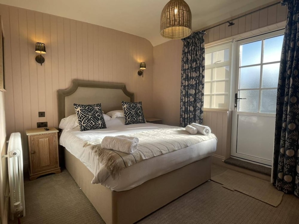 Economy Double Room, Ensuite photo 1