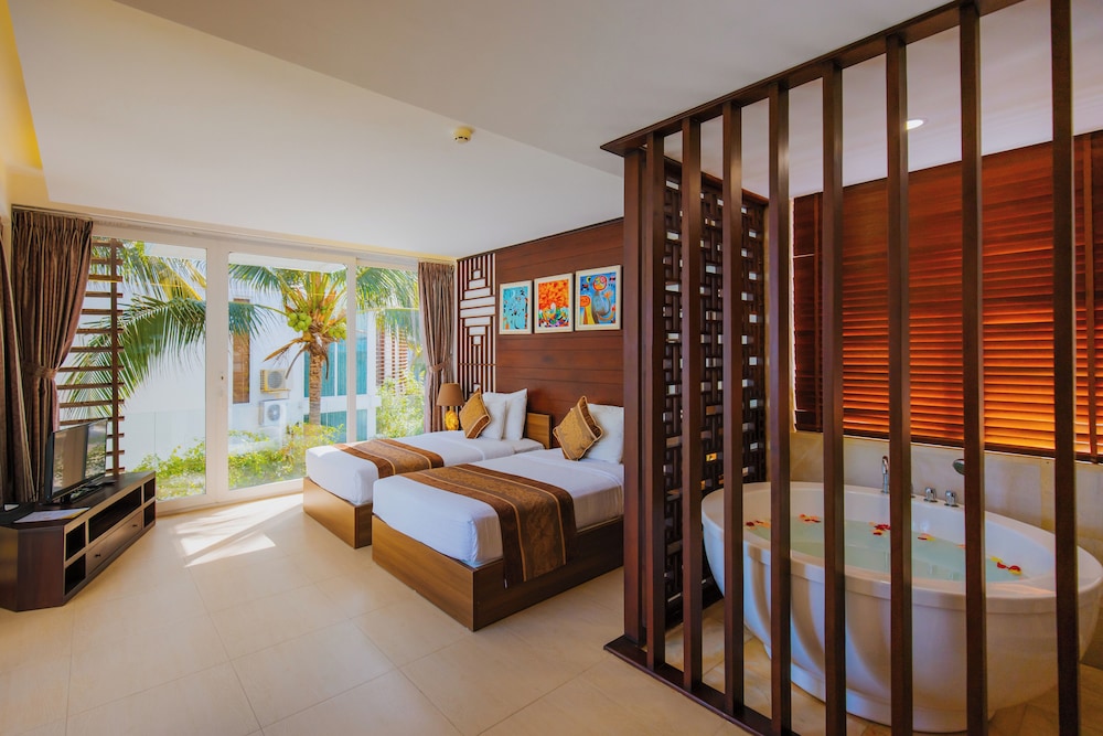 Grand Premium Room, Garden View - Photo 5