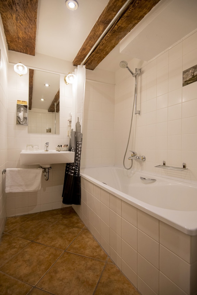 Superior Double Room - Photo 2