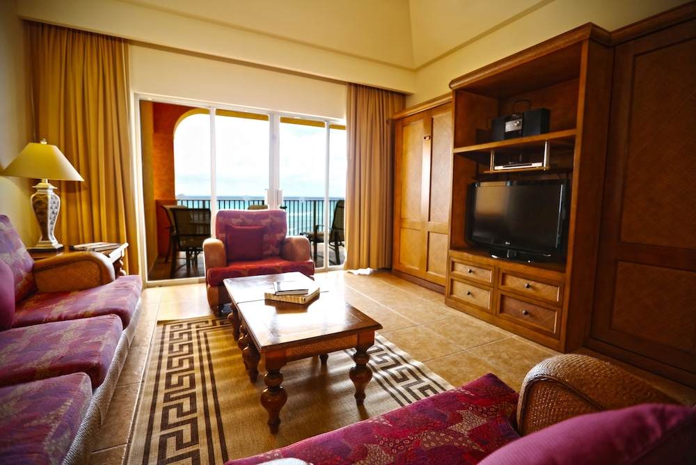 Deluxe Suite, 1 Bedroom, Beach View, Beachfront - Photo 6