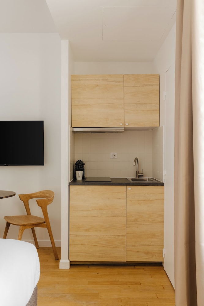 Studio, 1 Double Bed, Courtyard View photo 3
