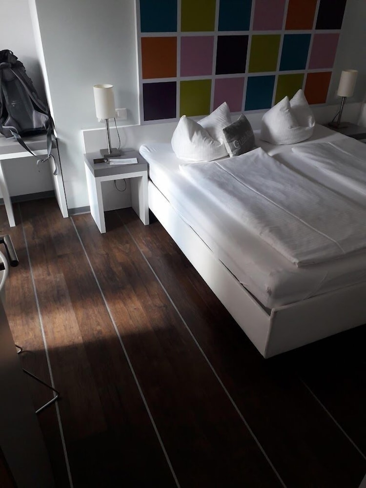 Classic Double or Twin Room, Non Smoking, Private Bathroom
