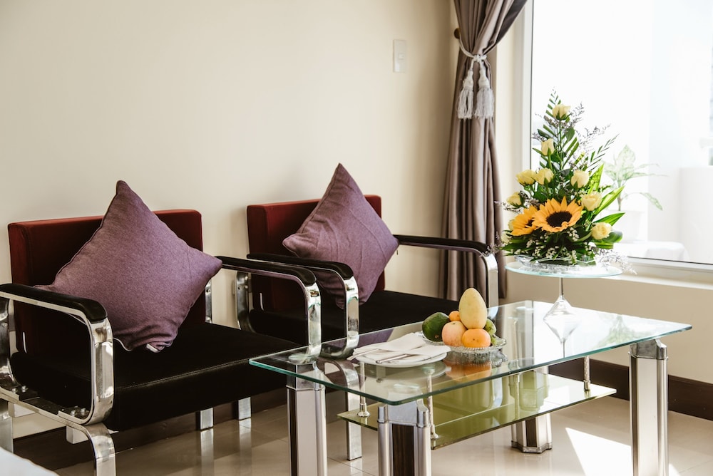Deluxe Triple Room - Photo 10