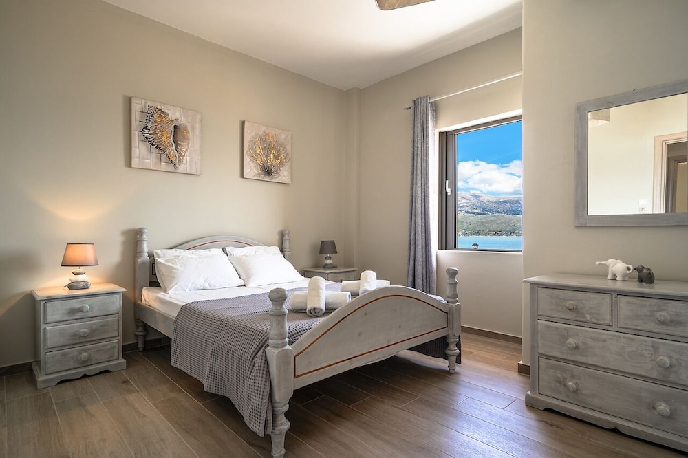 Apartment, 2 Bedrooms, Sea View
