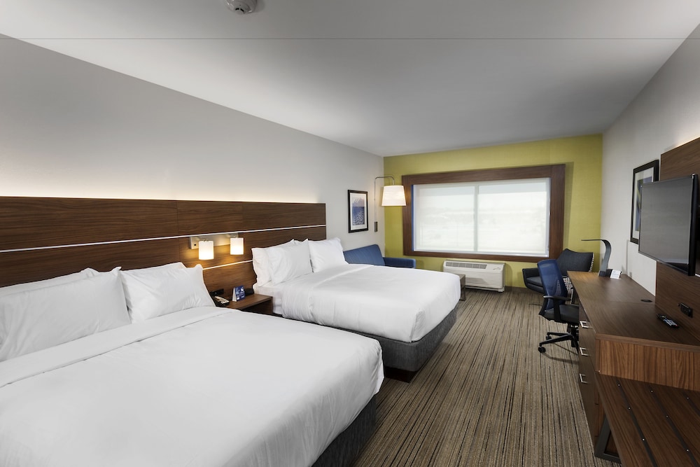 Suite, 2 Queen Beds, Accessible (Comm, Mobil, Accessible Tub) photo 2