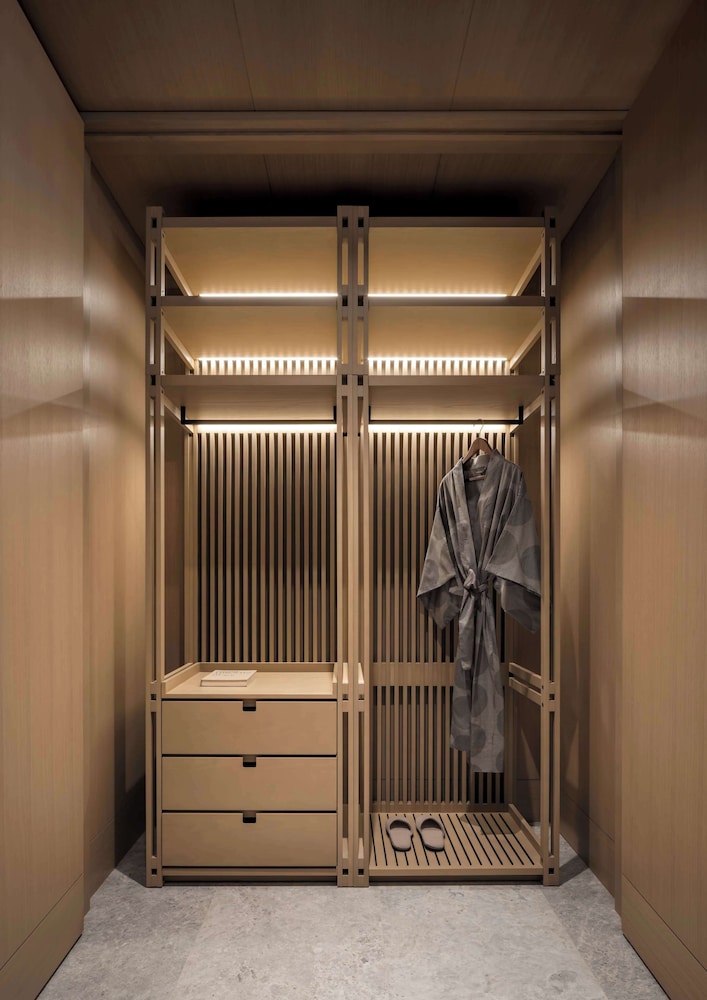 Zen Junior Suite