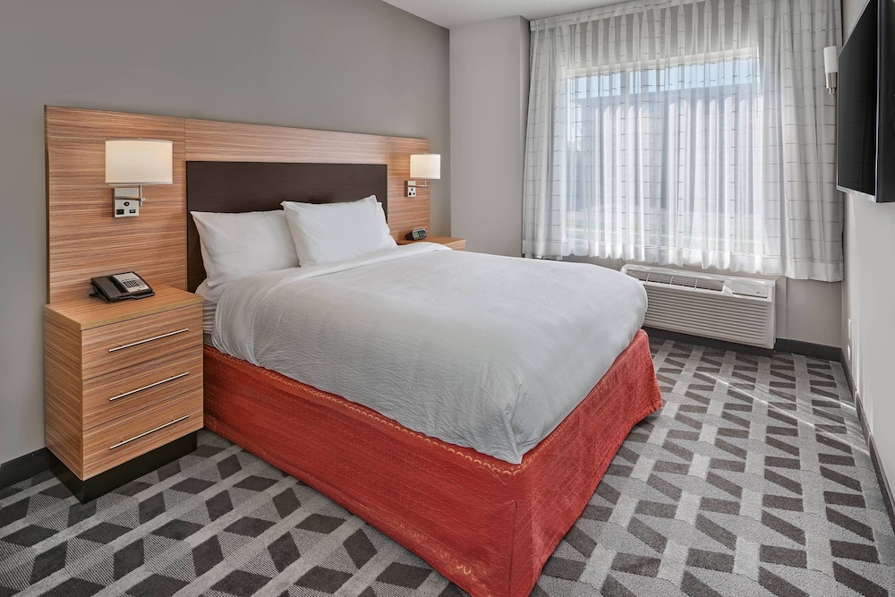Suite, 2 Bedrooms - Photo 4