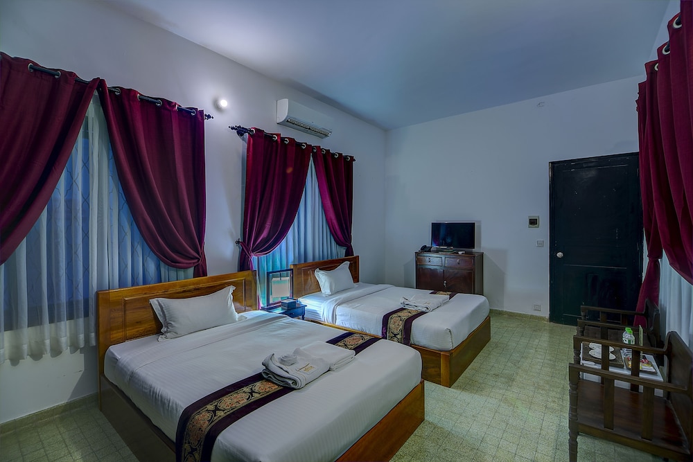 Deluxe Twin Room photo 3