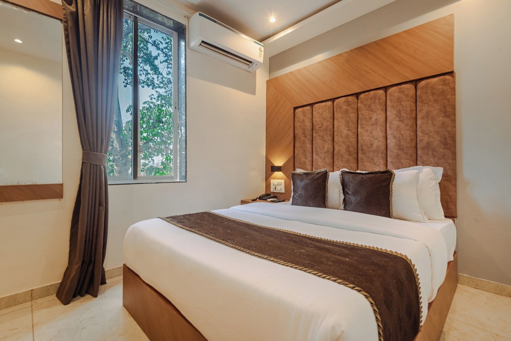 Standard Double Room, City View