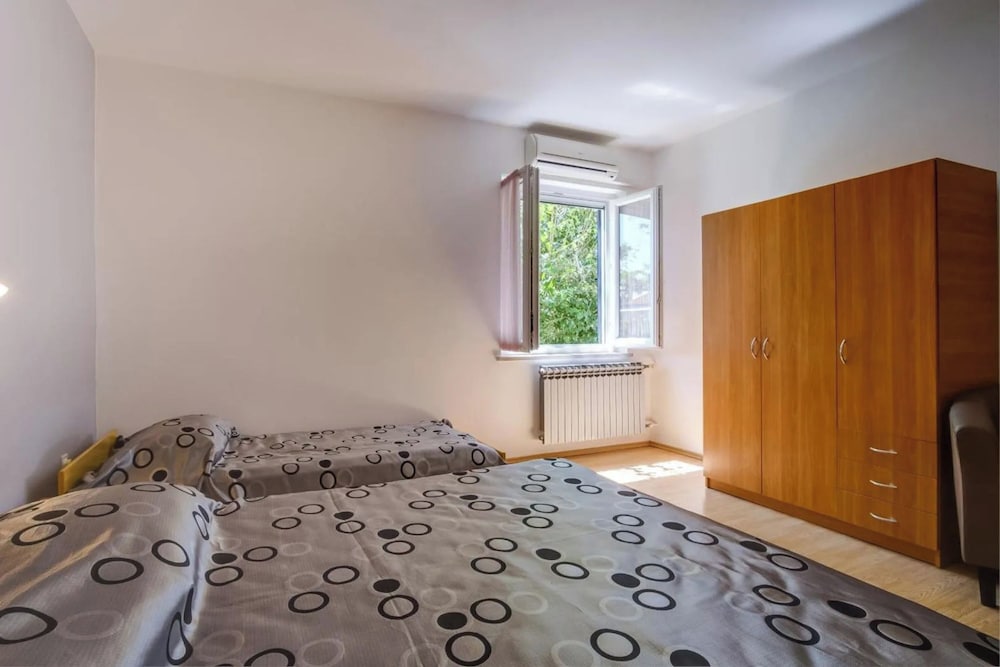 Family Apartment, Multiple Bedrooms (Secret Garden Apartment Mali Lošinj)