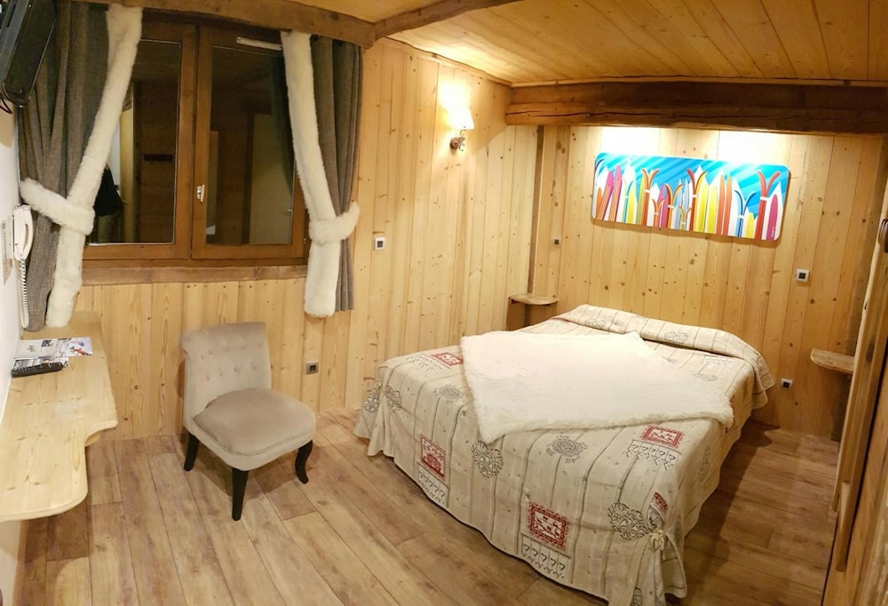 Double Room - Photo 2