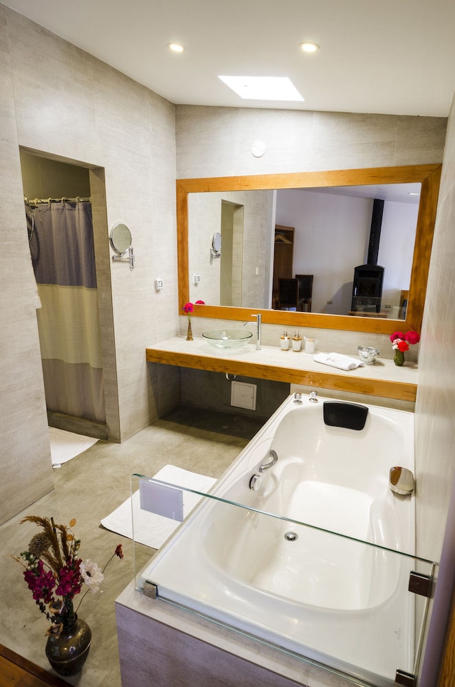 Deluxe Double Room, 1 Double Bed - Photo 17