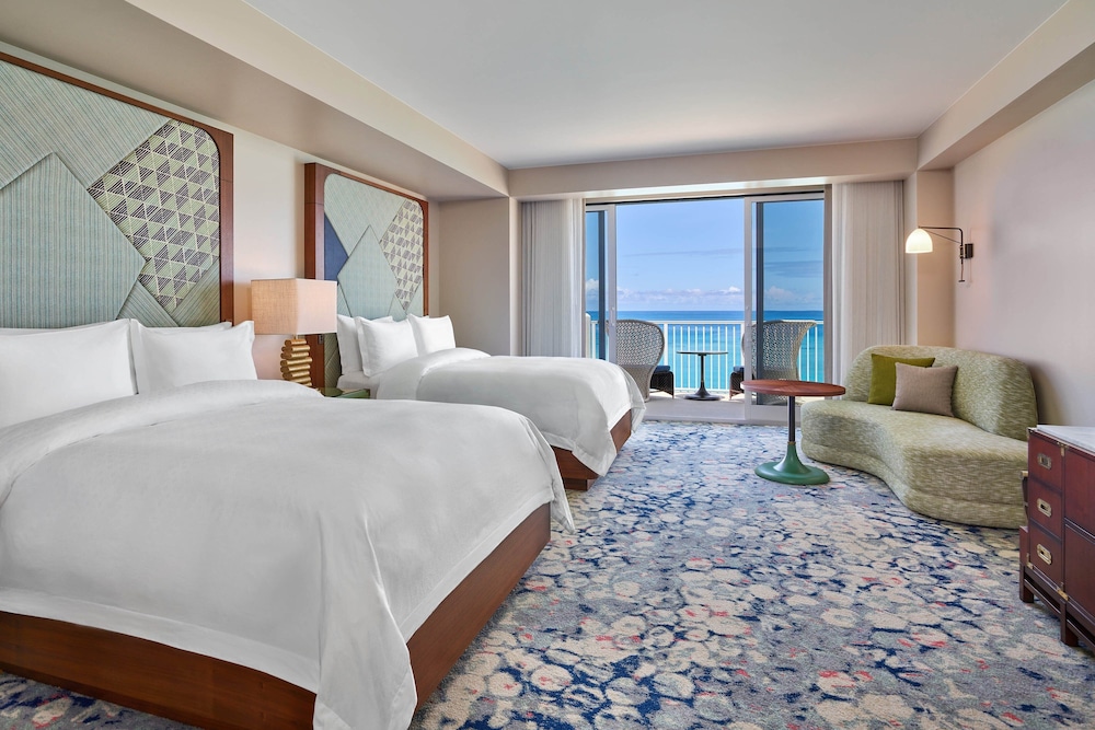 Grand Room, 2 Queen Beds, Balcony (Oceanfront)