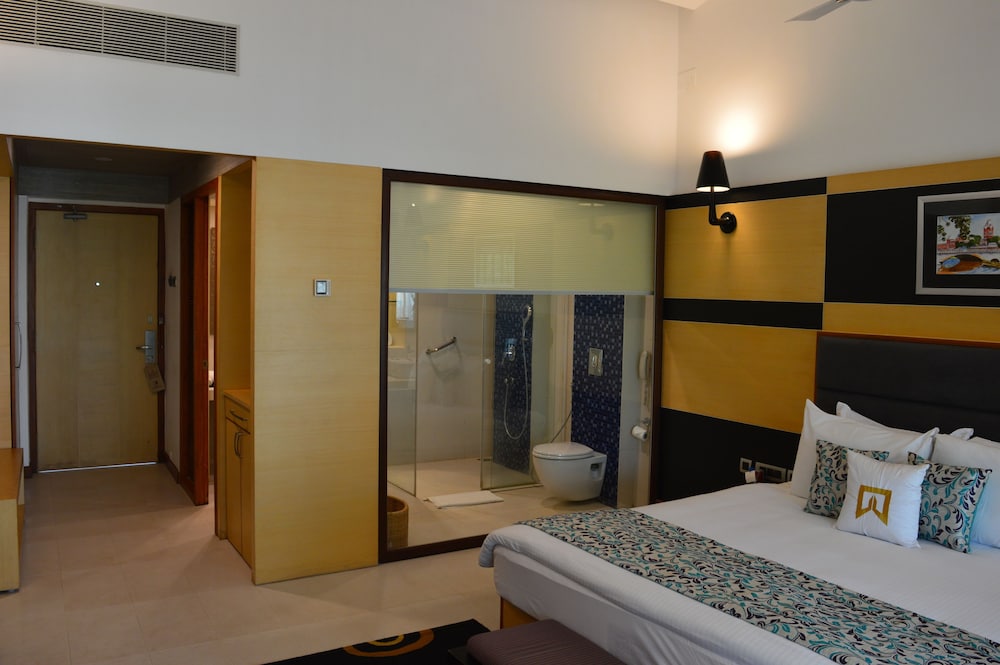 Suite, 1 Queen Bed (Garden Bungalow)