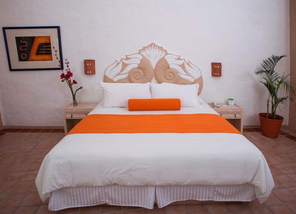 Standard Room, 1 King Bed - Photo 3