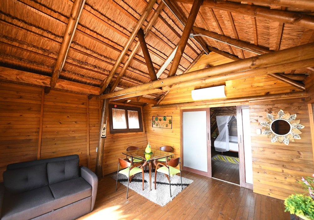 Grand Cabin photo 3
