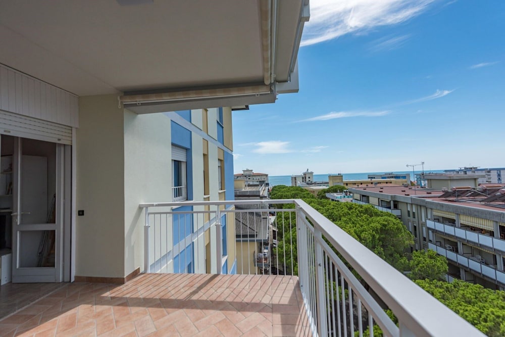 Apartment, 3 Bedrooms, Terrace, Ocean View