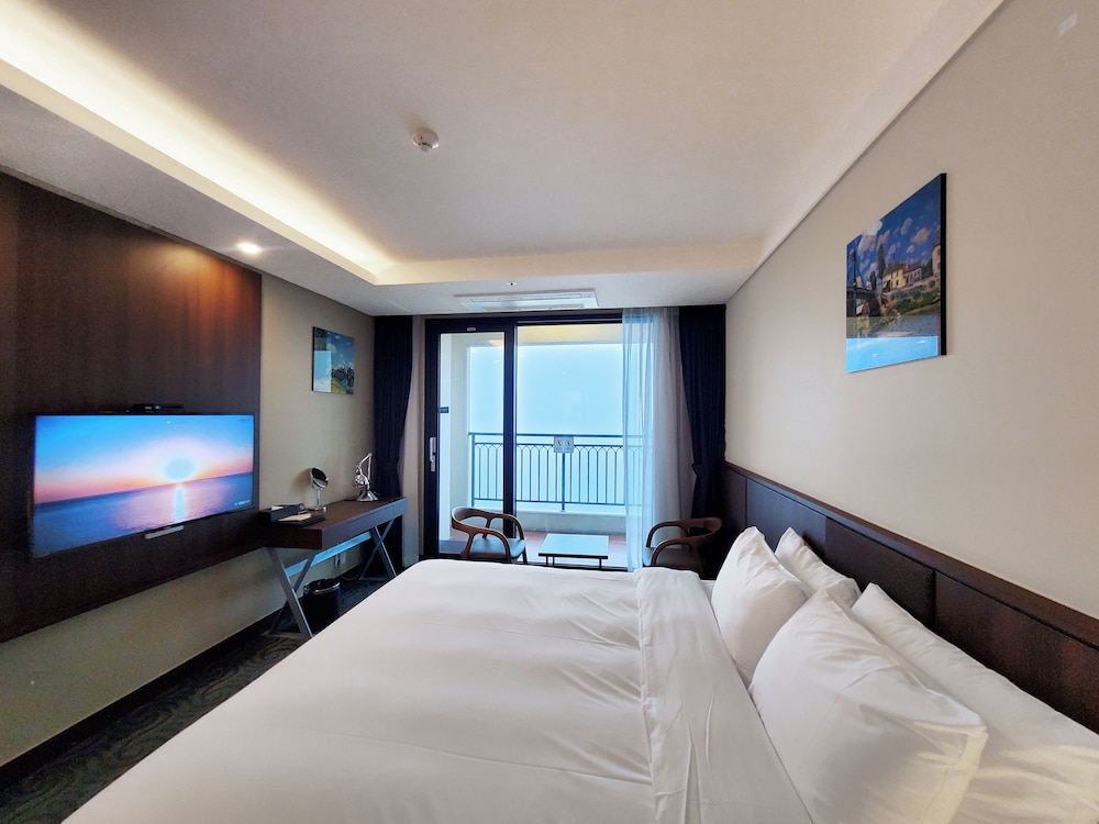 Deluxe Double Room, Ocean View photo 1