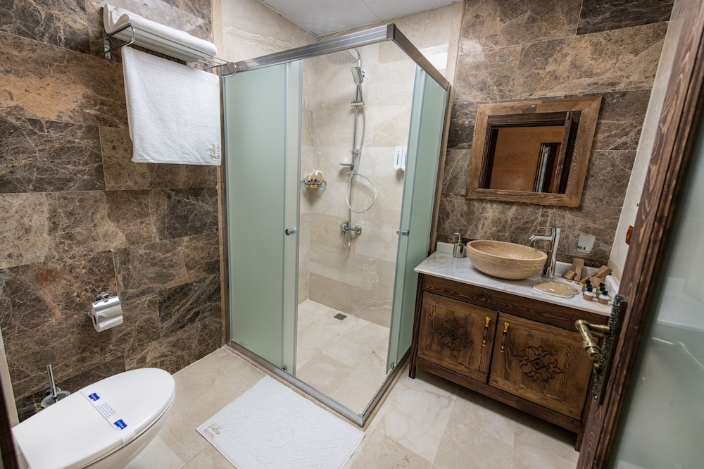 Deluxe Twin Room - Photo 2