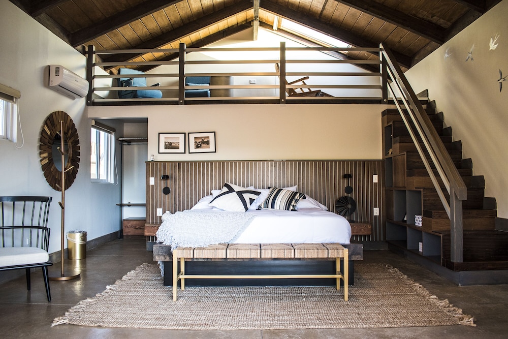 Cabin, 1 King Bed