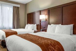 Standard King Room - Hearing Accessible photo 1