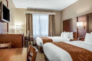 Standard King Room - Hearing Accessible photo 2
