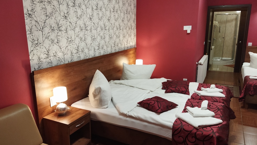 Quadruple Room (1) photo 1