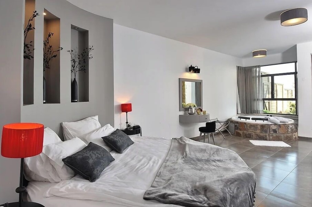 Harmony Suite photo 1