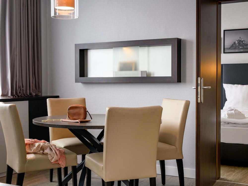 Suite, 1 Double Bed photo 3