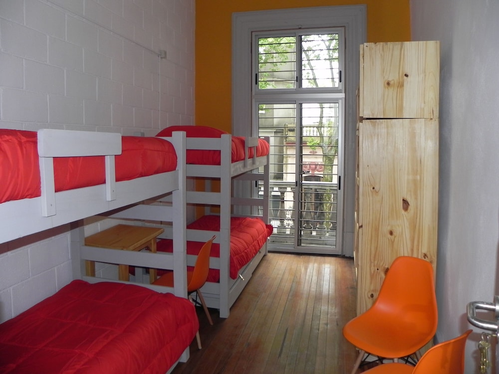 Shared Dormitory, 3 Bedrooms  six beds female (a/c) photo 1
