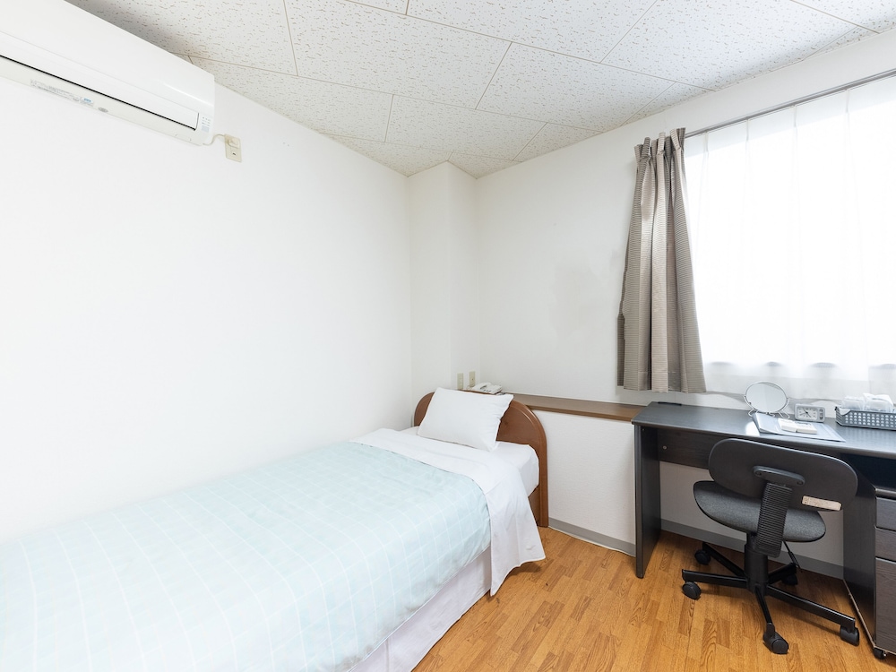 Twin Room, Smoking - Photo 8