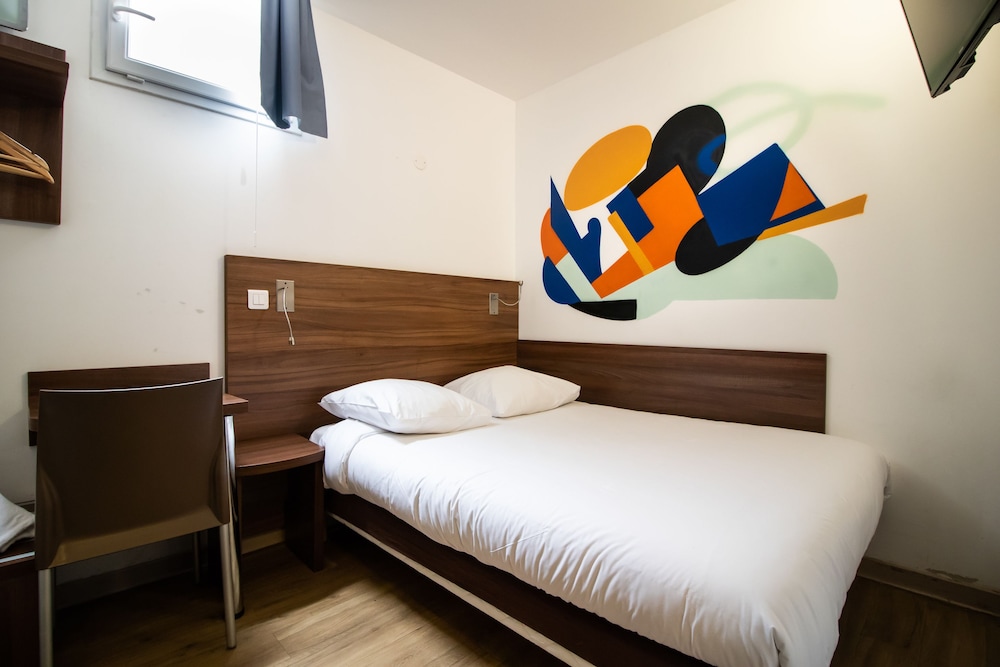 Economy Double Room photo 3