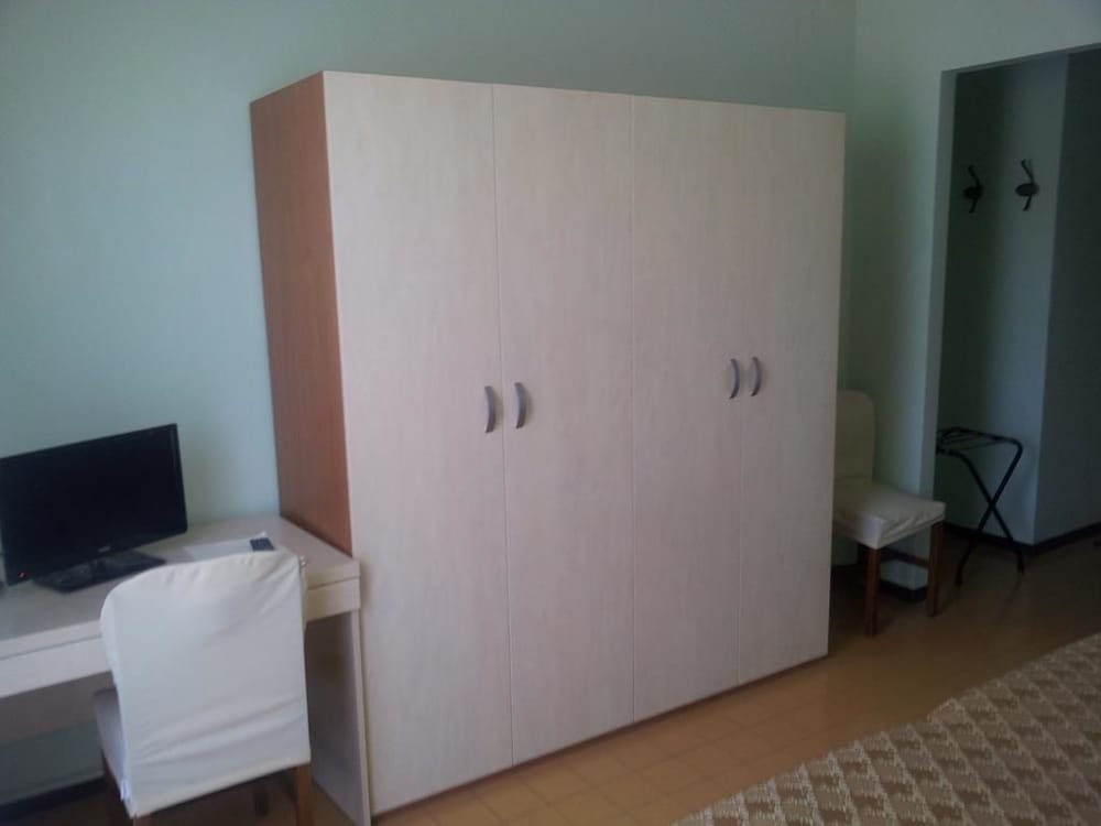 Single Room photo 3