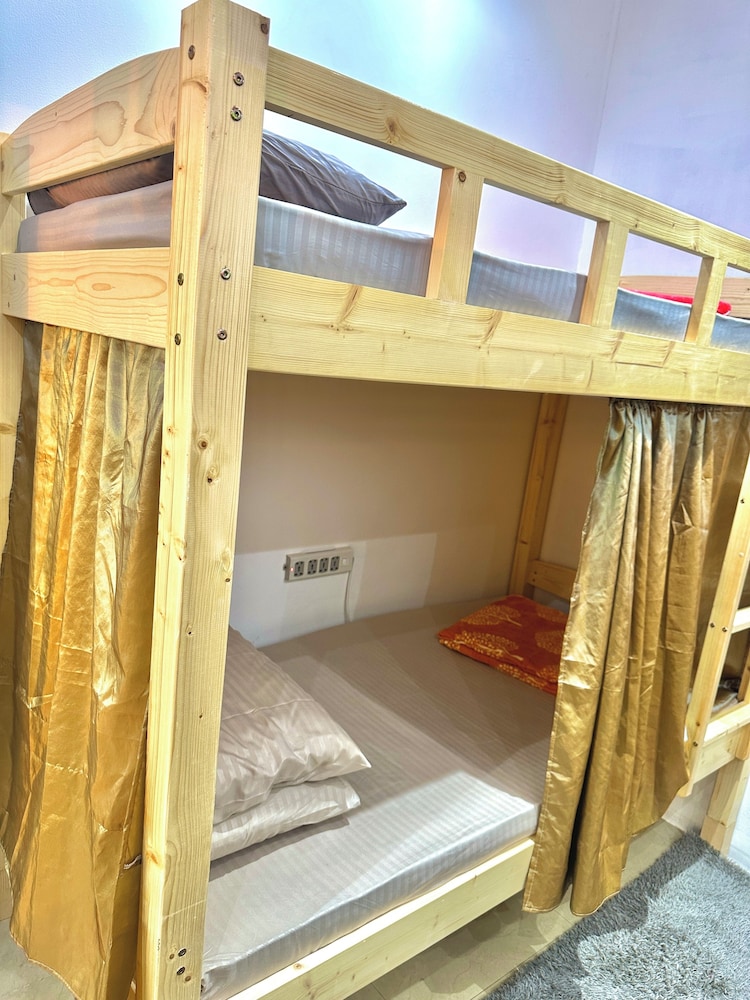 Executive Shared Dormitory, Women only, City View photo 3