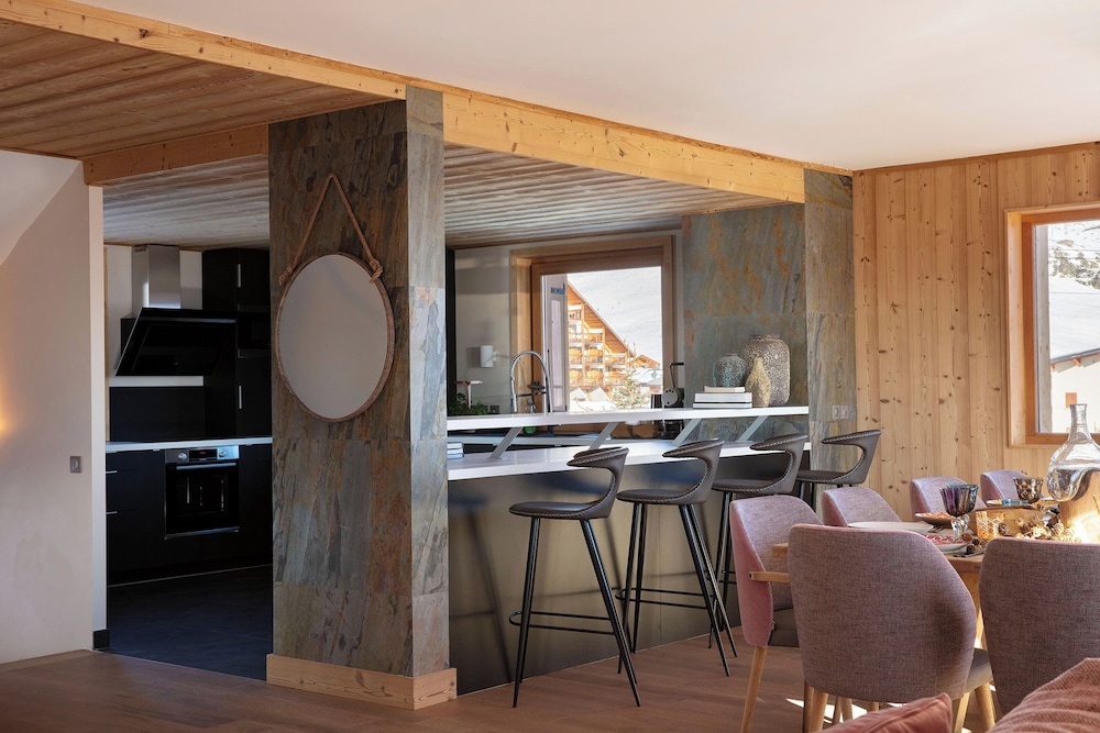 Room, Multiple Beds, Mountain View