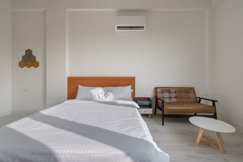 Double Room - Photo 10