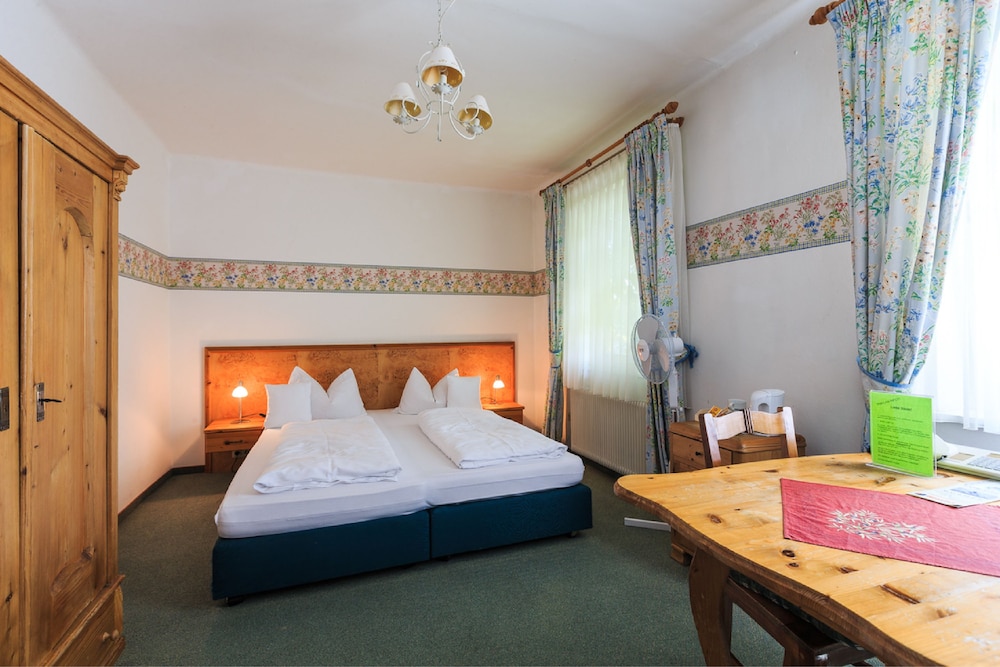 Classic Double Room photo 1