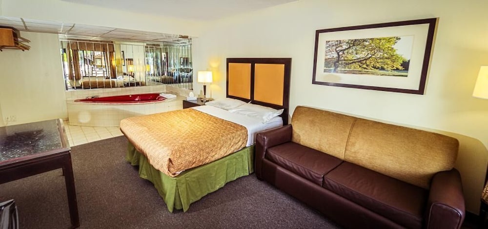 Honeymoon Room